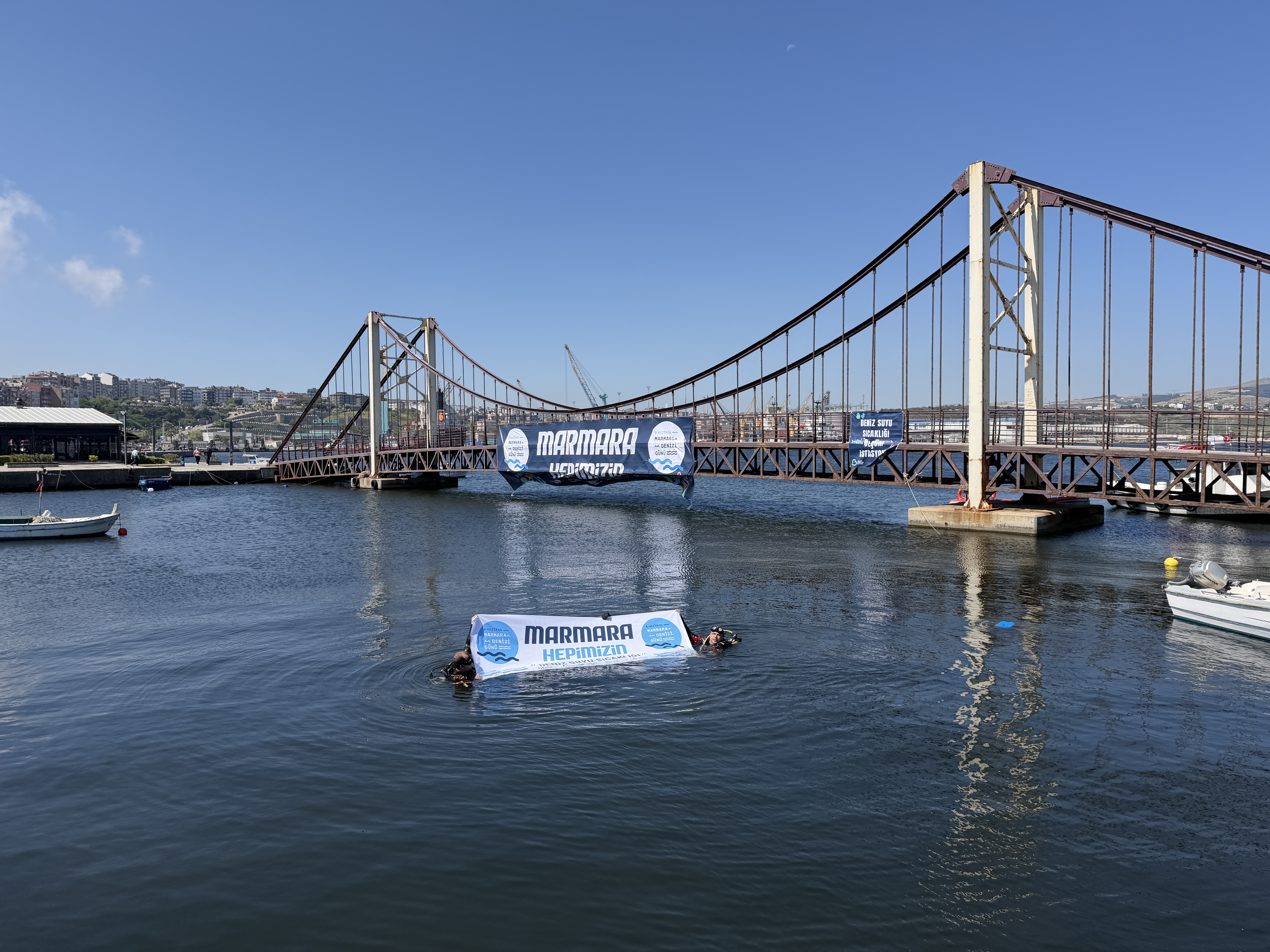 100'den Fazla Paydaş Marmara Denizi İçin Bir Araya Geldi}