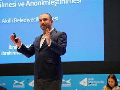 Akıllı Şehirlerin Geleceği Bu Zirve’de Konuşuldu}